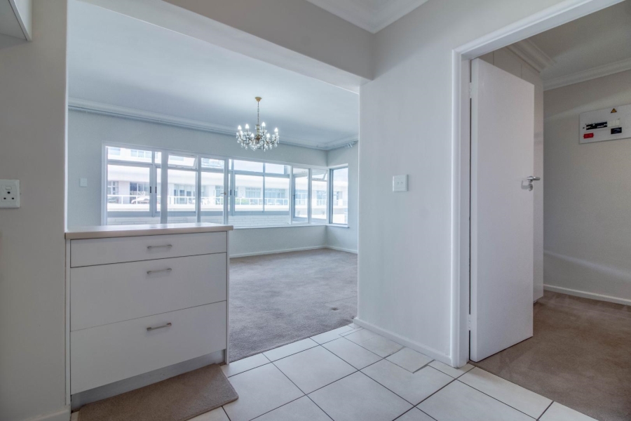1 Bedroom Property for Sale in Three Anchor Bay Western Cape